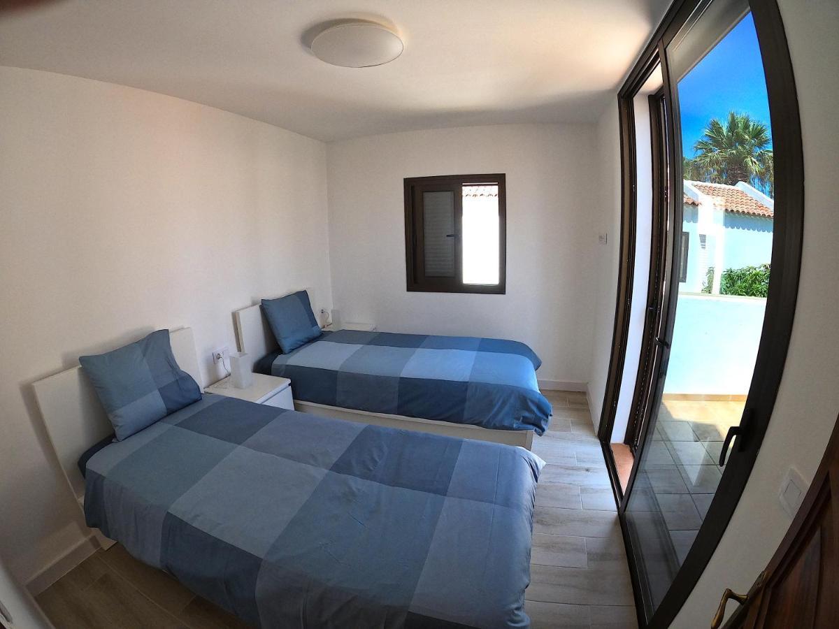 Parque Santiago I - 2 Bedroom - 1 Bathroom - Open Plan Living - Kitchen Area - Extra Large Balcony - First Floor Apartment Πλάγια ντε λας Αμέρικας Εξωτερικό φωτογραφία